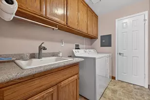 5992 Stone Bridge Rd, Santa Rosa, CA 95409 - Photo 27