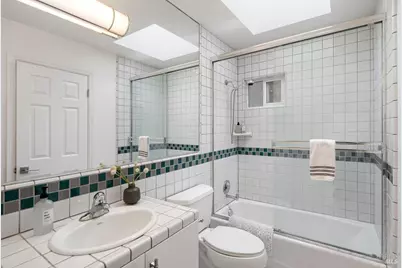 584 Midway Boulevard, Novato, CA 94947 - Photo 25