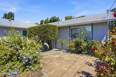 525 Albert Way, Petaluma, CA 94954 - Photo 3