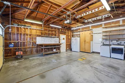525 Albert Way, Petaluma, CA 94954 - Photo 37