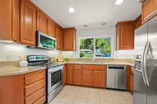 20 Cherry Hill Ln, Novato, CA 94945 - Photo 3
