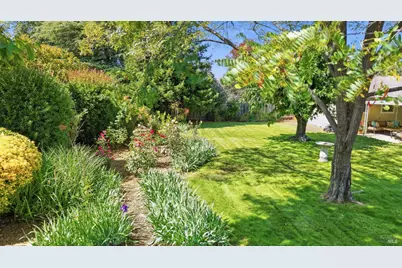 373 Piezzi Road, Santa Rosa, CA 95401 - Photo 43