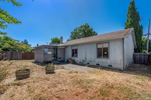 1551 W 3rd St, Santa Rosa, CA 95401 - Photo 23