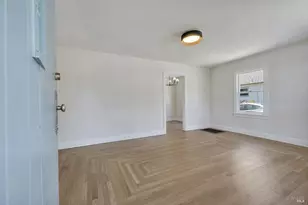 8 Grandview Ave, Petaluma, CA 94952 - Photo 5