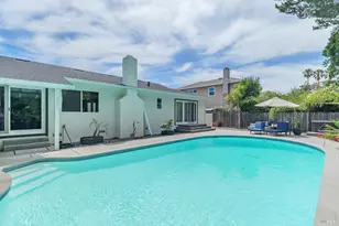 18 Devonshire Dr, Novato, CA 94947 - Photo 37