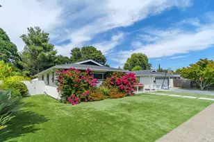 18 Devonshire Dr, Novato, CA 94947 - Photo 43