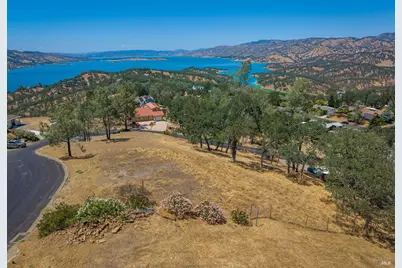 1018 Westridge Drive, Napa, CA 94558 - Photo 15