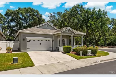 349 Boardwalk Court, Vacaville, CA 95687 - Photo 3