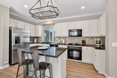 132 Decanter Circle, Windsor, CA 95492 - Photo 7