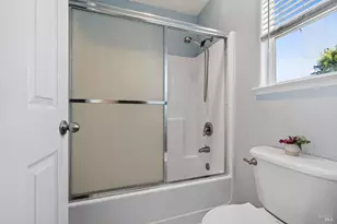 132 Decanter Cir, Windsor, CA 95492 - Photo 31