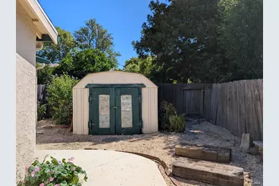 654 Houston Court, Vacaville, CA 95687 - Photo 25