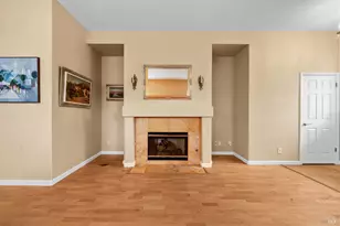 1284 Eagle Dr, Windsor, CA 95492 - Photo 13
