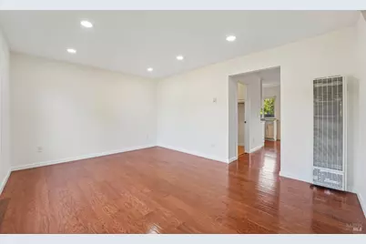 5022 Charmian Drive, Santa Rosa, CA 95409 - Photo 11