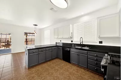 254 Calais Court, Vacaville, CA 95687 - Photo 25
