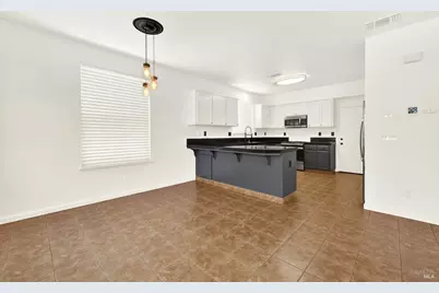 254 Calais Court, Vacaville, CA 95687 - Photo 13