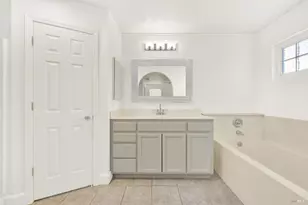 254 Calais Ct, Vacaville, CA 95687 - Photo 37