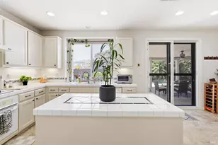 2401 Skyview Cir, Fairfield, CA 94534 - Photo 17