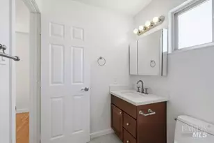 208 Essex Way, Benicia, CA 94510 - Photo 17