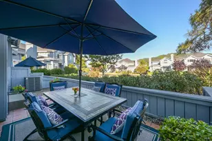 64 Mariners Cir, San Rafael, CA 94903 - Photo 31
