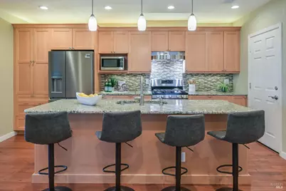 64 Mariners Circle, San Rafael, CA 94903 - Photo 15
