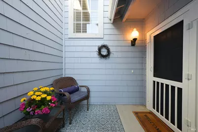 64 Mariners Circle, San Rafael, CA 94903 - Photo 5