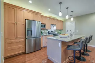 64 Mariners Cir, San Rafael, CA 94903 - Photo 13