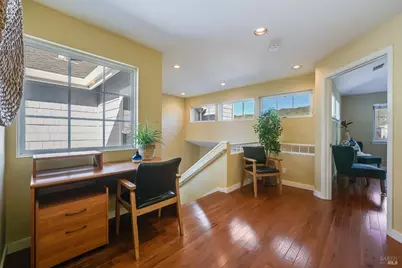 64 Mariners Circle, San Rafael, CA 94903 - Photo 19