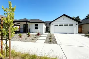 137 Maywood Ln, Windsor, CA 95492 - Photo 1