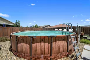 715 Farmgate Ct, Dixon, CA 95620 - Photo 3