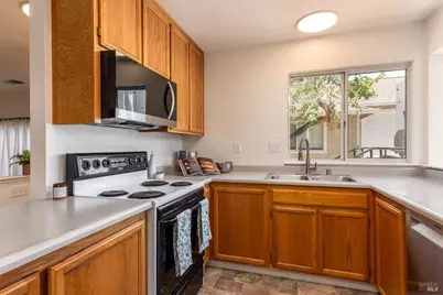 1861 Rhianna Street, Santa Rosa, CA 95401 - Photo 13