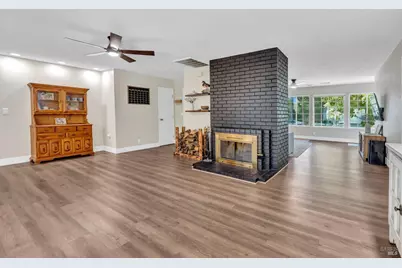 166 Carmel Court, Vacaville, CA 95688 - Photo 9