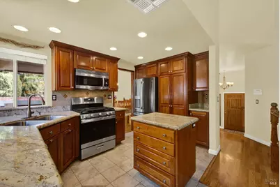 212 Wrentham Drive, Vacaville, CA 95688 - Photo 35