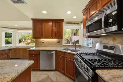 212 Wrentham Drive, Vacaville, CA 95688 - Photo 27