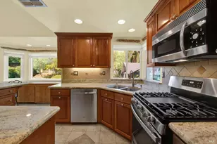 212 Wrentham Dr, Vacaville, CA 95688 - Photo 27