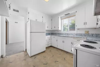 108 De Anza Drive, Vallejo, CA 94589 - Photo 9