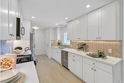 15 Alameda De La Loma, Novato, CA 94949 - Photo 7