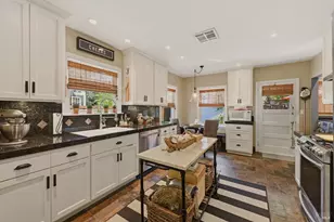 2130 2nd St, Napa, CA 94559 - Photo 9