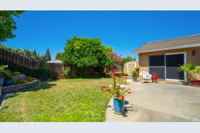 451 Sandstone Drive, Vacaville, CA 95688 - Photo 35
