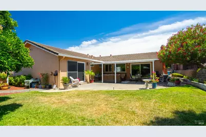 451 Sandstone Drive, Vacaville, CA 95688 - Photo 37