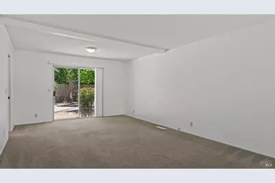 107 Northpark Drive, Vacaville, CA 95688 - Photo 5