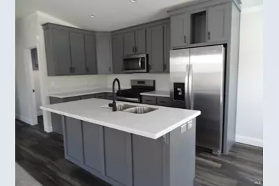 405 W Crystal Drive, Cotati, CA 94931 - Photo 5