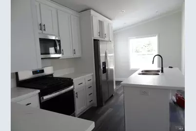405 W Crystal Drive, Cotati, CA 94931 - Photo 3