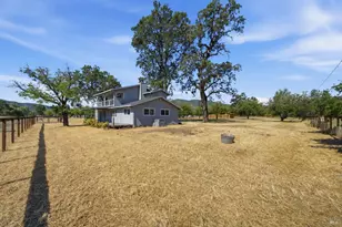 20511 Santa Barbara Ave, Middletown, CA 95461 - Photo 15