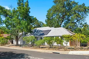 19489 Laurelbrook Ct, Sonoma, CA 95476 - Photo 5