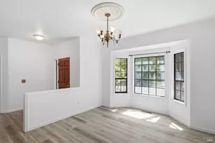 19489 Laurelbrook Ct, Sonoma, CA 95476 - Photo 17