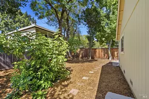 509 Fitch St, Healdsburg, CA 95448 - Photo 37