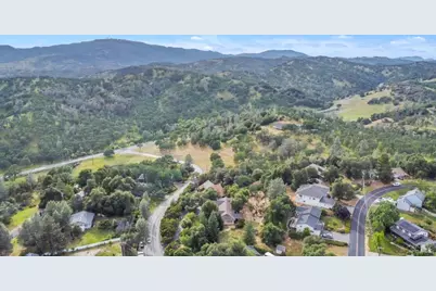 16911 Spruce Grove Road, Hidden Valley Lake, CA 95467 - Photo 33