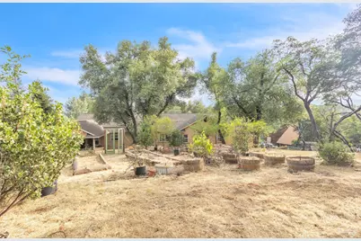 16911 Spruce Grove Road, Hidden Valley Lake, CA 95467 - Photo 39