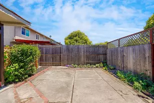 18 Eastside Cir, Petaluma, CA 94954 - Photo 35
