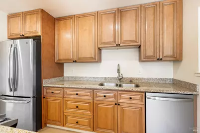 18 Eastside Circle, Petaluma, CA 94954 - Photo 9